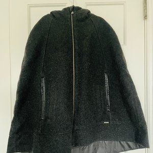 Prana Cape (S/M) NWOT